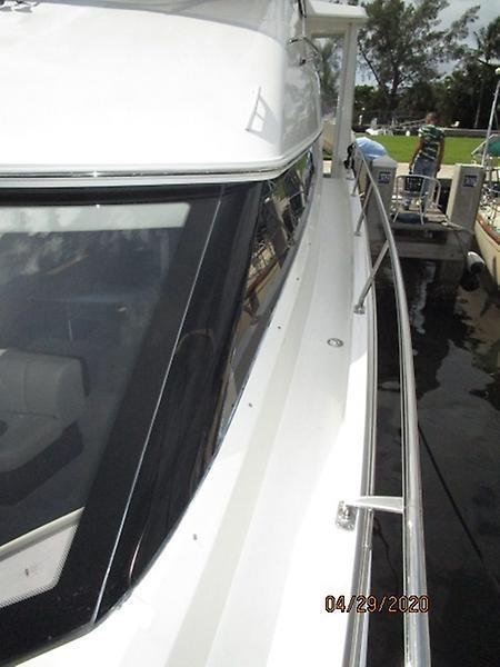 2007 Carver "47" CPMY