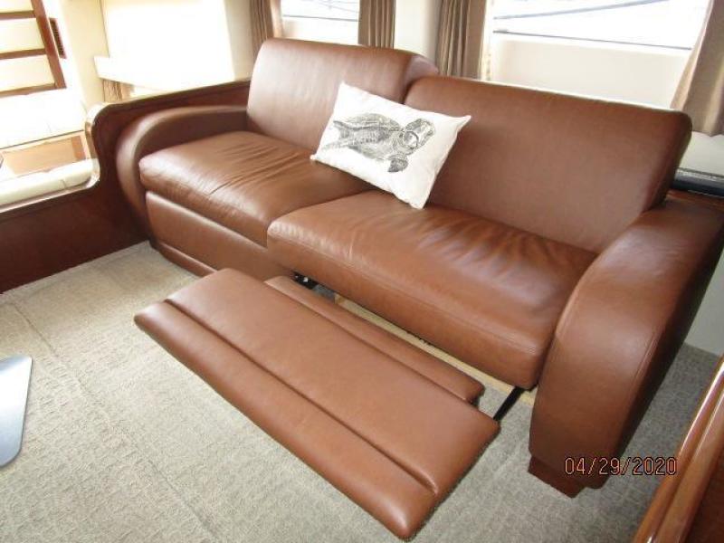 2007 Carver "47" CPMY