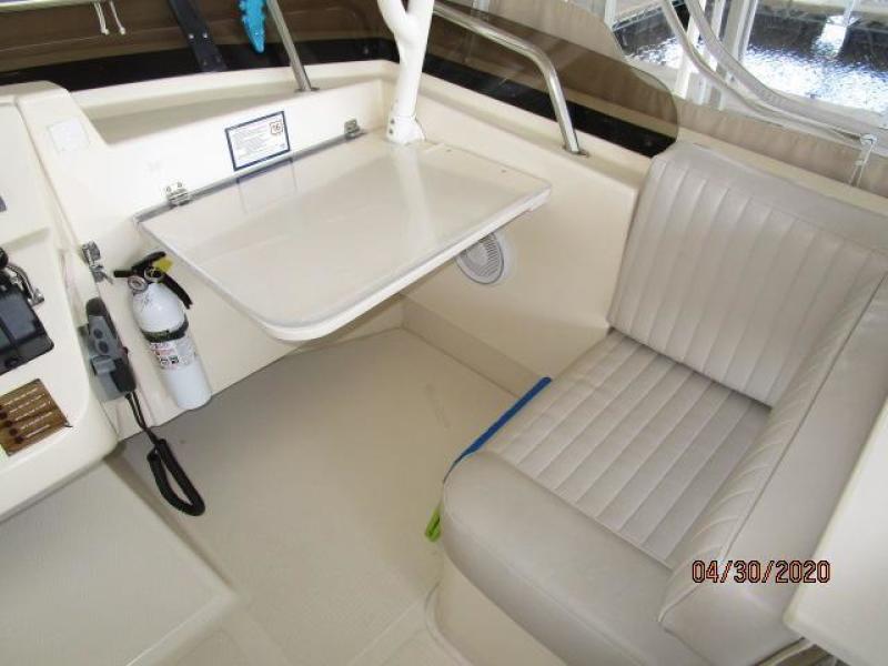 2005 Mainship "43" Trawler