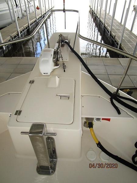 2005 Mainship "43" Trawler