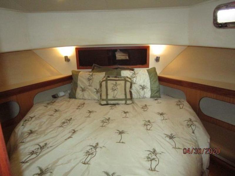2005 Mainship "43" Trawler
