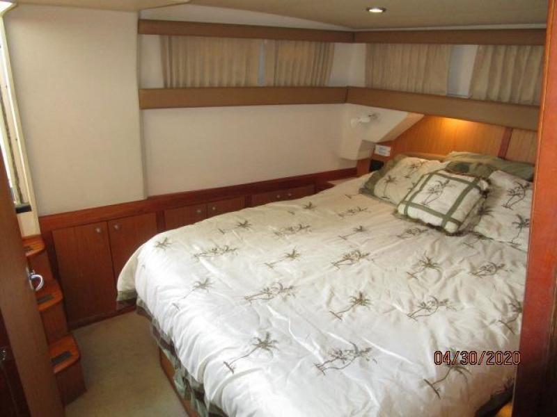 2005 Mainship "43" Trawler