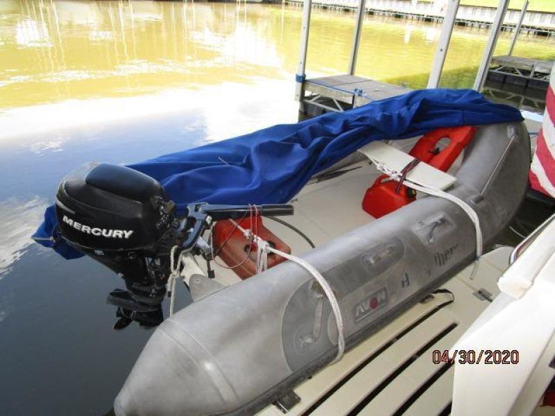 2005 Mainship "43" Trawler