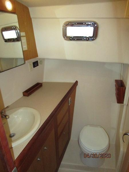 2005 Mainship "43" Trawler