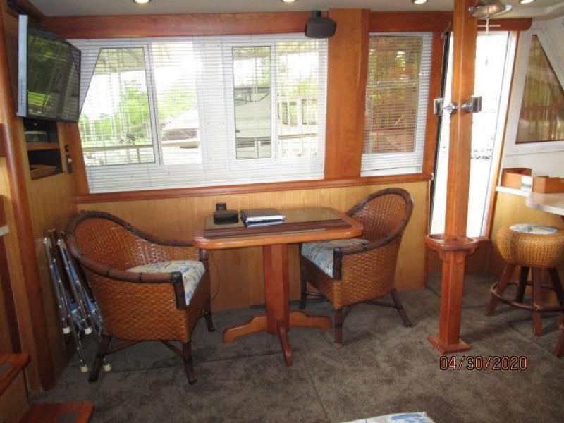 2005 Mainship "43" Trawler