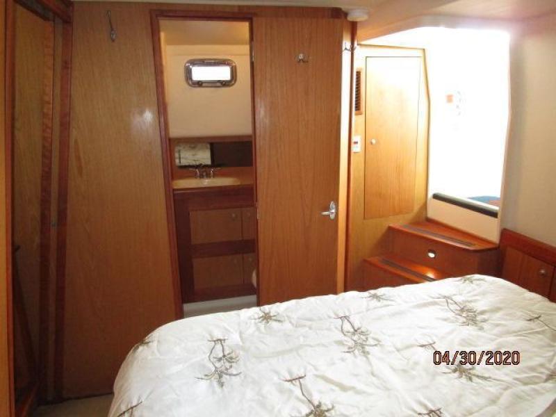 2005 Mainship "43" Trawler