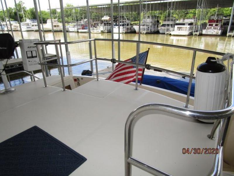 2005 Mainship "43" Trawler