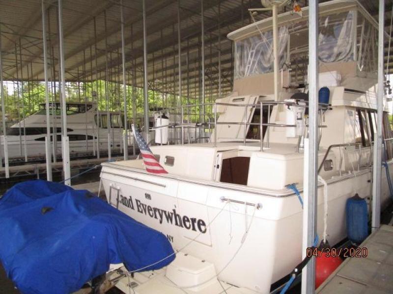 2005 Mainship "43" Trawler