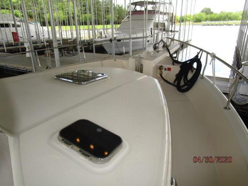 2005 Mainship "43" Trawler