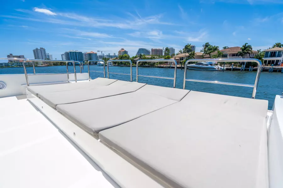 2017 Overblue 58 Powercat