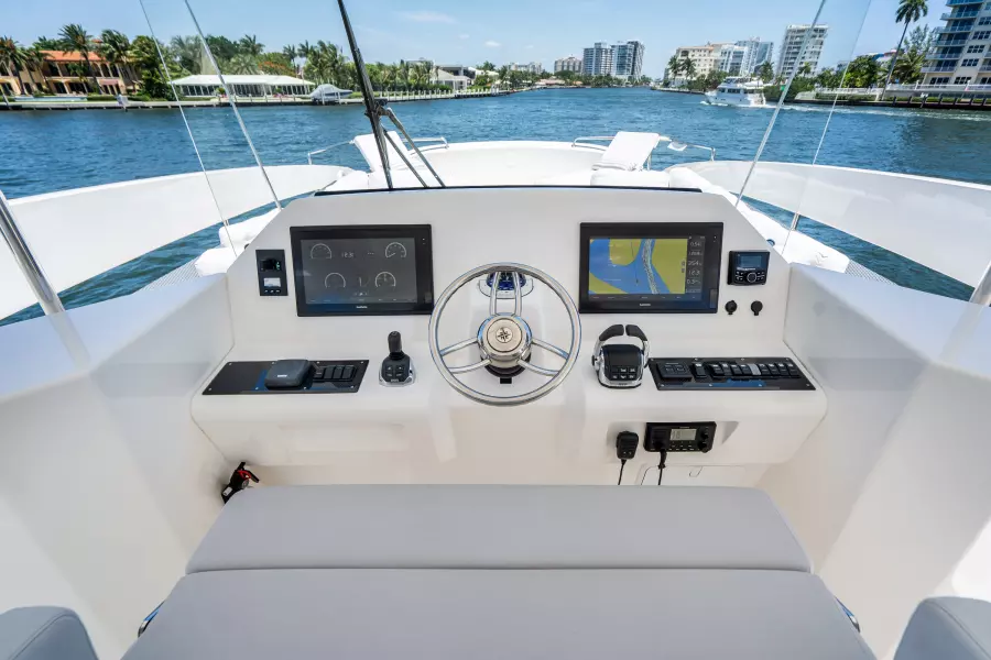 2017 Overblue 58 Powercat