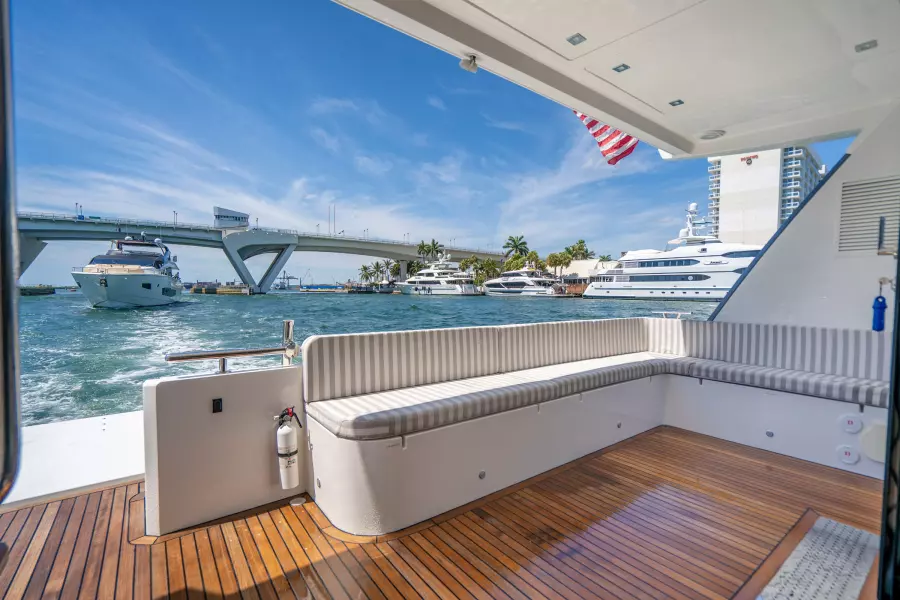 2017 Overblue 58 Powercat Aft Entertaining Area