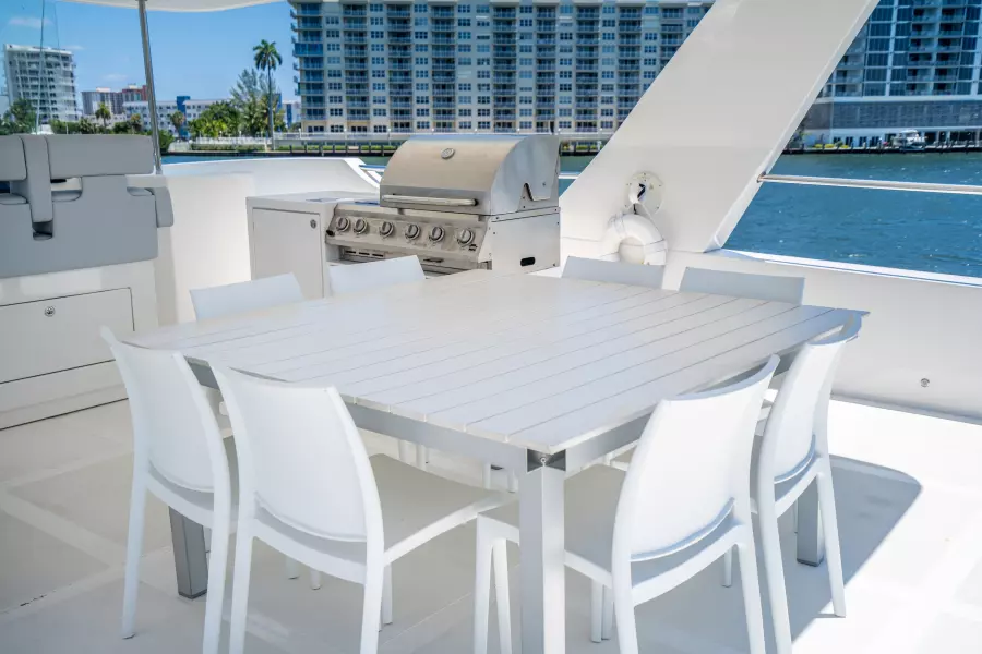 2017 Overblue 58 Powercat