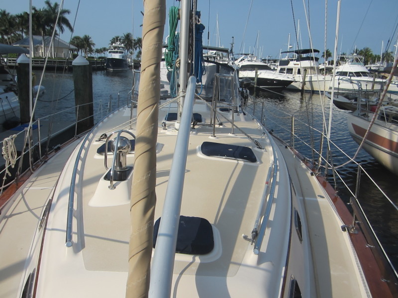 2002 Island Packet 420