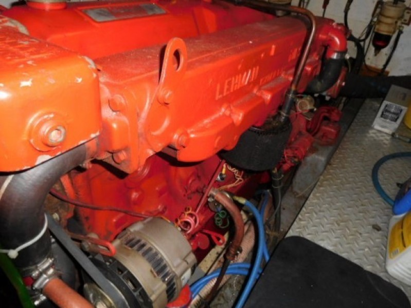 1985 Marine Trader Tradewinds Suncdeck