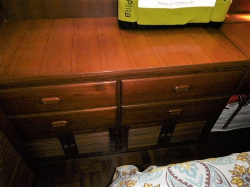 1985 Marine Trader Tradewinds Suncdeck