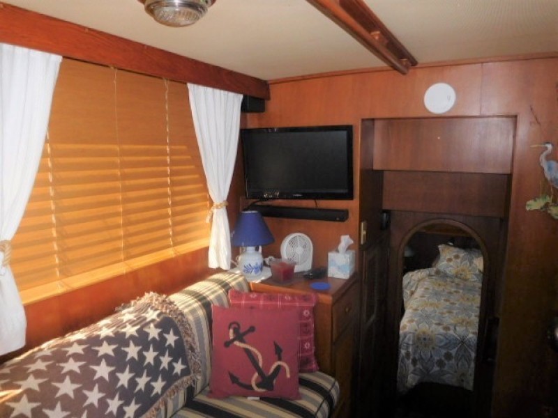 1985 Marine Trader Tradewinds Suncdeck