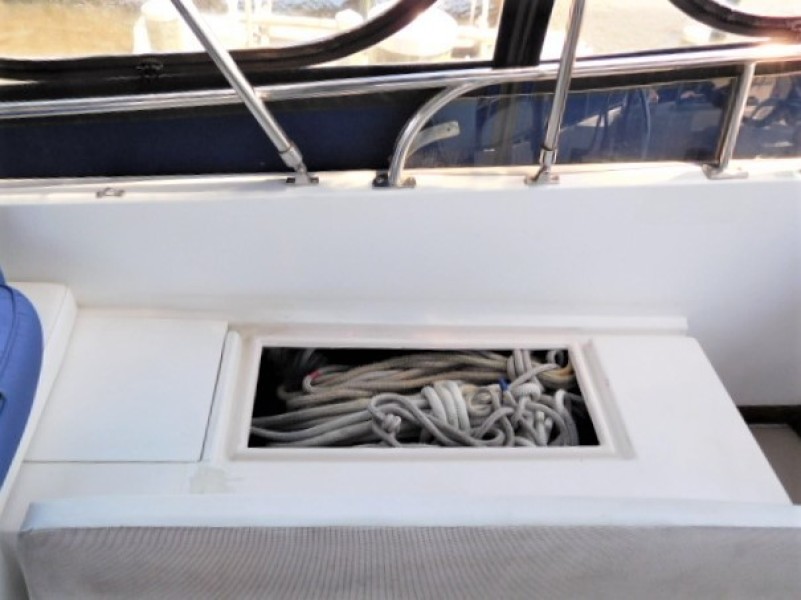 1985 Marine Trader Tradewinds Suncdeck