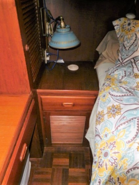 1985 Marine Trader Tradewinds Suncdeck