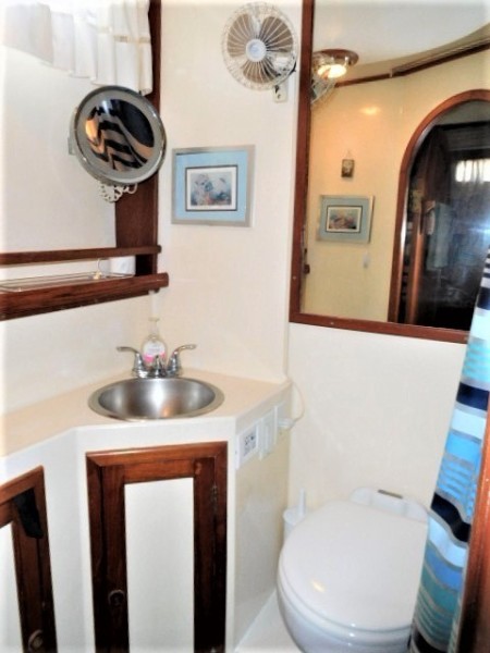 1985 Marine Trader Tradewinds Suncdeck