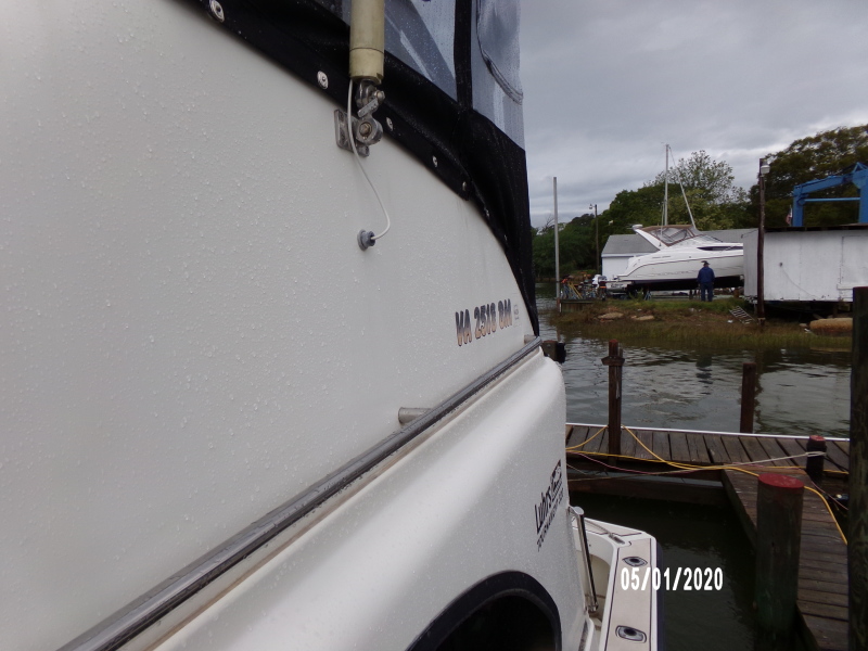 1990 Luhrs 320