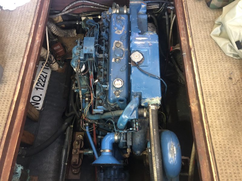 1981 Mainship "34" Sedan