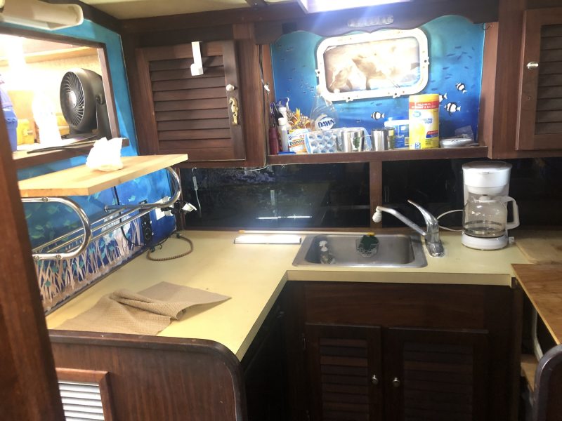 1981 Mainship "34" Sedan