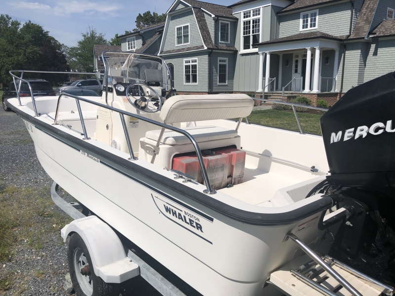 2006 Boston Whaler Montauk