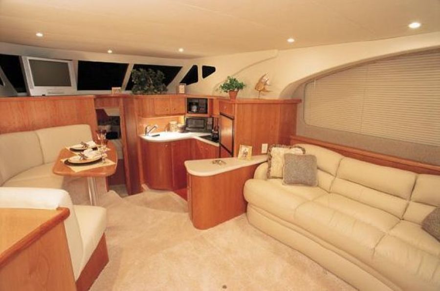 40' 2004 Silverton 35 Motor Yacht