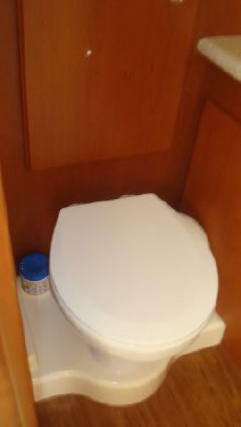 40' 2004 Silverton 35 Motor Yacht