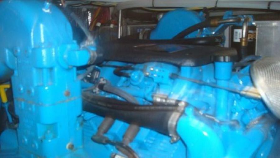 40' 2004 Silverton 35 Motor Yacht