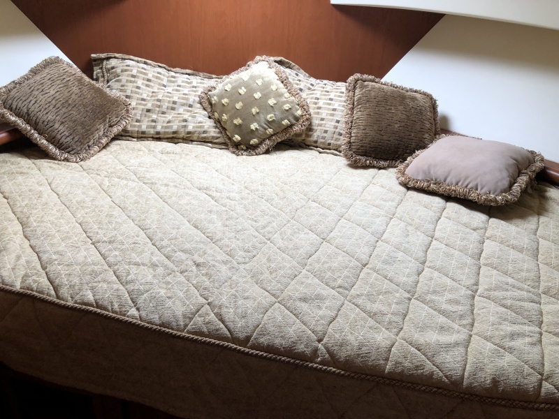 40' 2004 Silverton 35 Motor Yacht