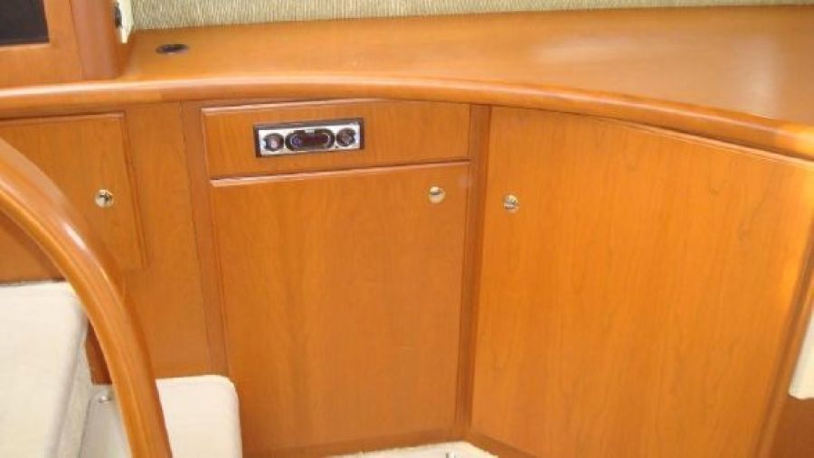 40' 2004 Silverton 35 Motor Yacht