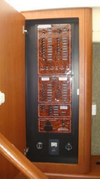 40' 2004 Silverton 35 Motor Yacht