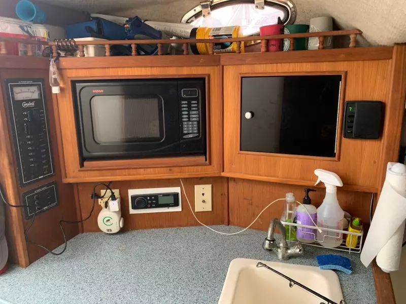 Bon Temps Rouler 28ft Carolina Classic Yacht For Sale