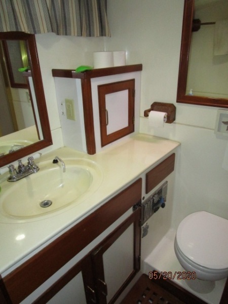 1988 Sea Ranger "46" Sundeck
