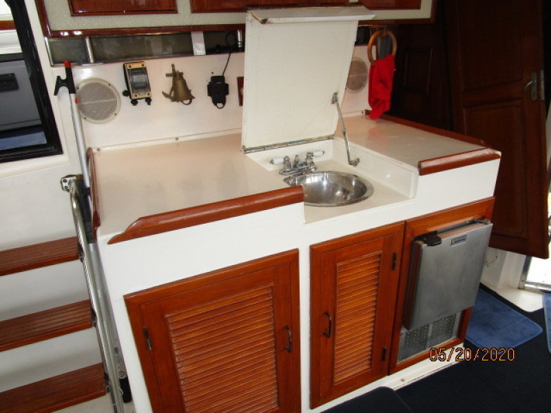 1988 Sea Ranger "46" Sundeck