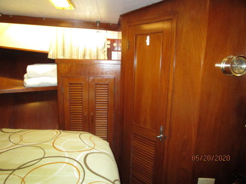 1988 Sea Ranger "46" Sundeck