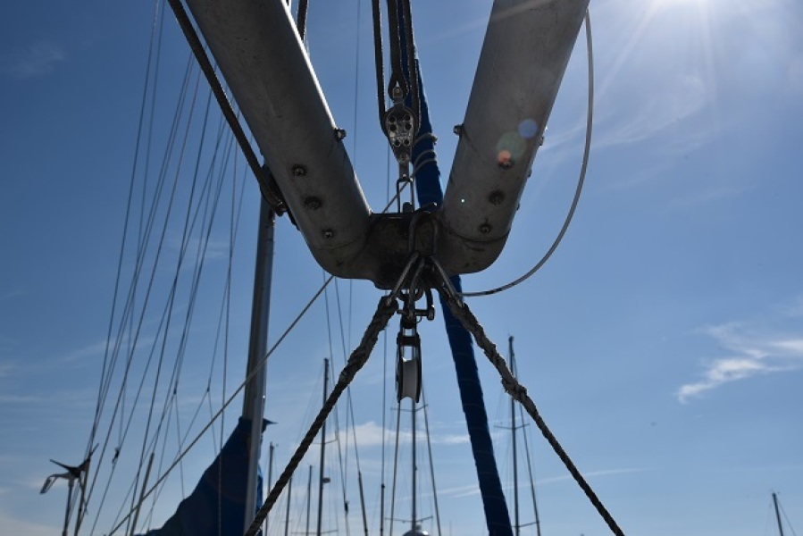 1987 Nonsuch 26 Ultra #230
