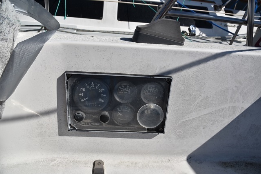 1987 Nonsuch 26 Ultra #230