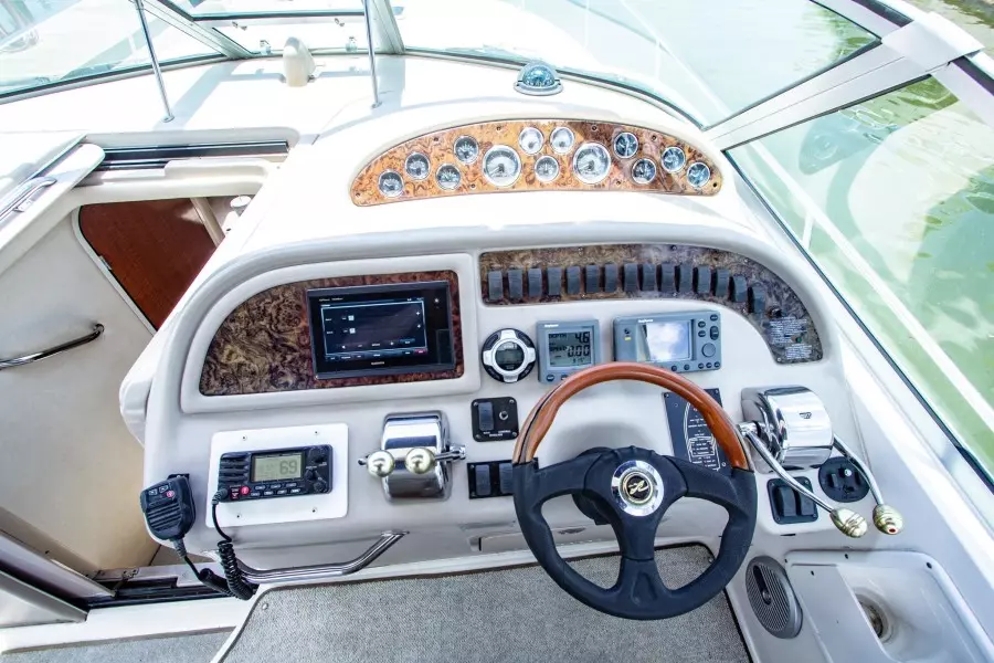 2002 Sea Ray 310 Sundancer