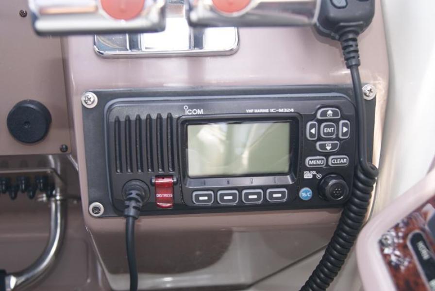 2003 Regal Commodore 3860