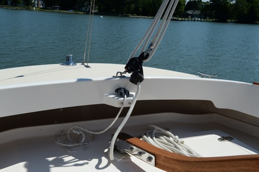 2011 Alerion Express 20