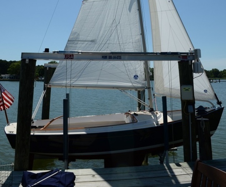 2011 Alerion Express 20