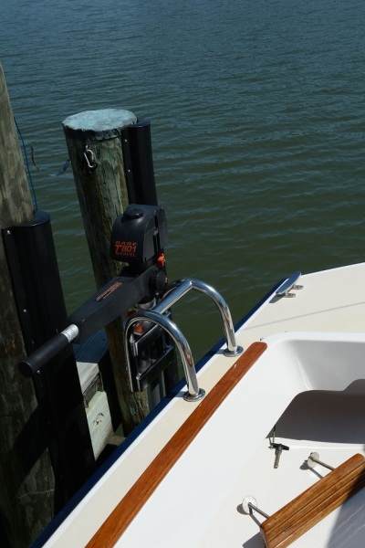 2011 Alerion Express 20