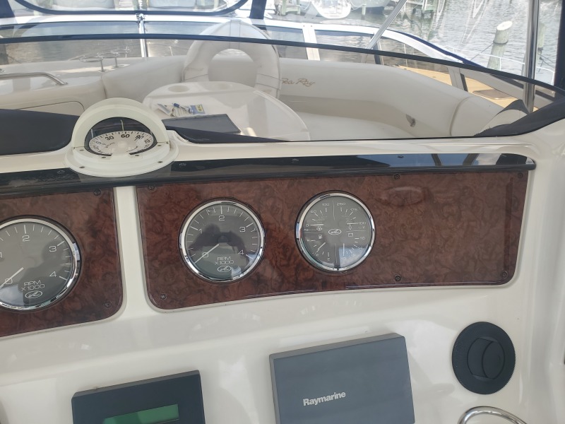 2004 Sea Ray 480 Sedan Bridge