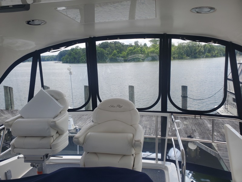 2004 Sea Ray 480 Sedan Bridge
