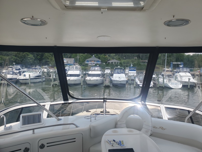 2004 Sea Ray 480 Sedan Bridge