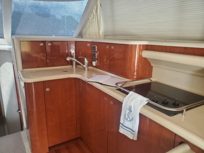 2004 Sea Ray 480 Sedan Bridge