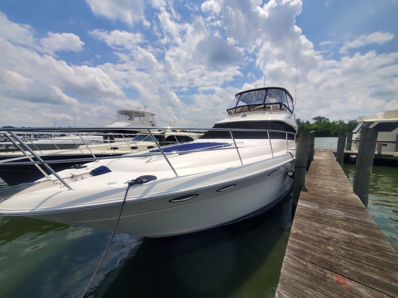 2004 Sea Ray 480 Sedan Bridge